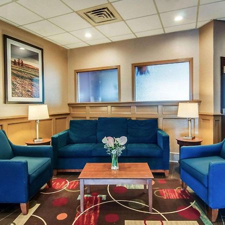 Comfort Inn & Suites Raphine - Lexington Near I-81 And I-64 Exteriör bild