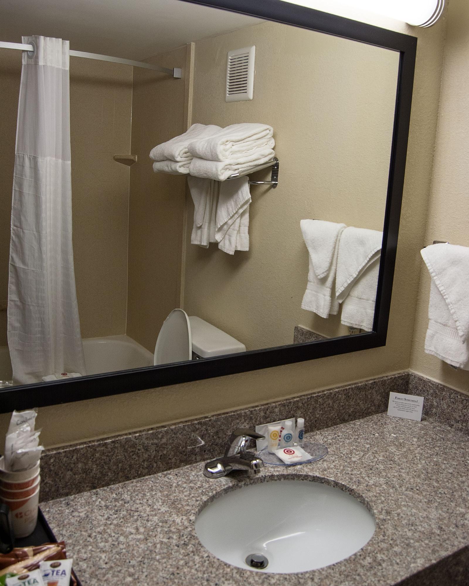 Comfort Inn & Suites Raphine - Lexington Near I-81 And I-64 Exteriör bild