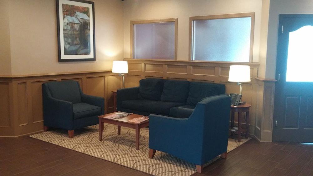 Comfort Inn & Suites Raphine - Lexington Near I-81 And I-64 Exteriör bild