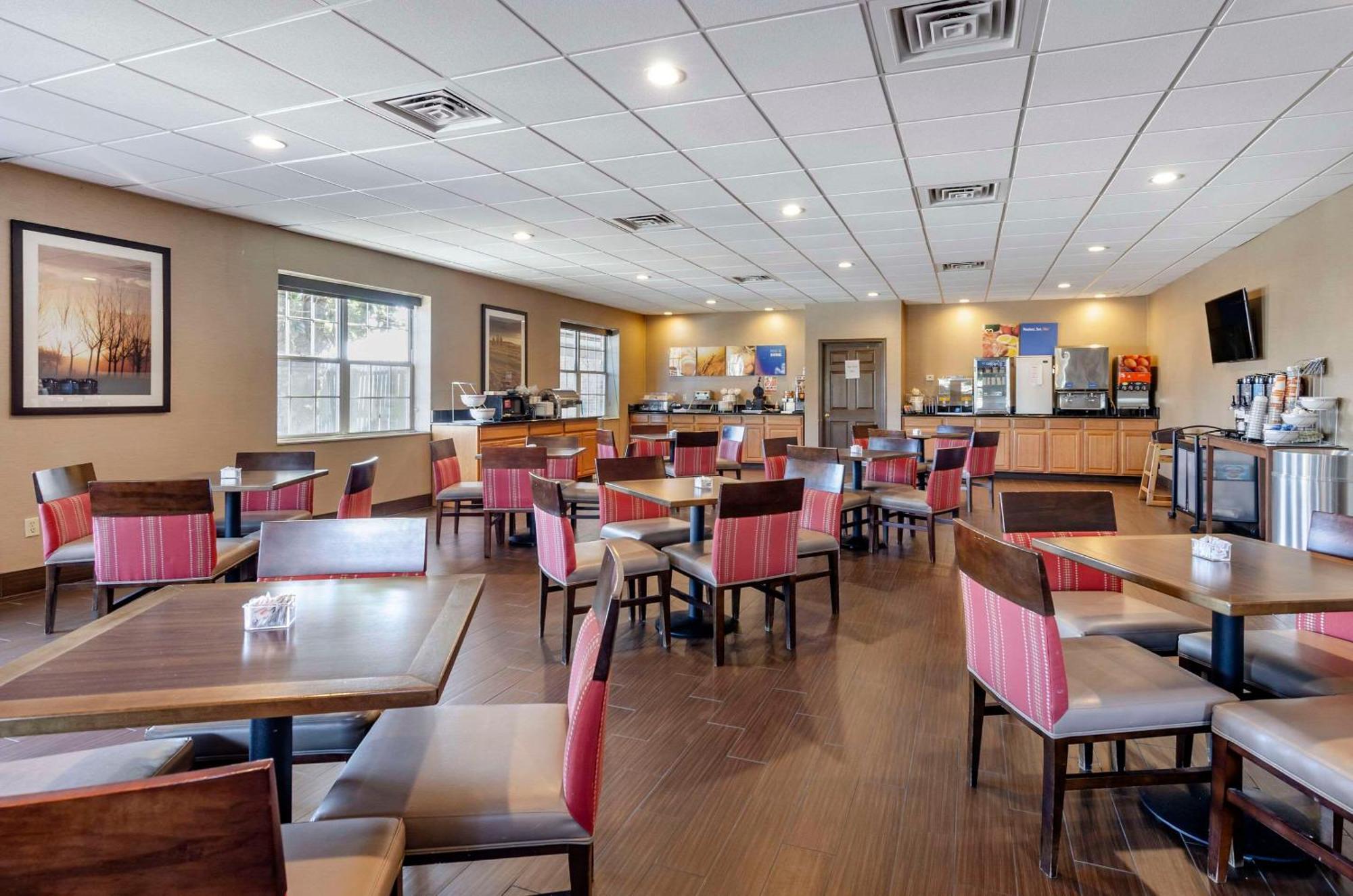 Comfort Inn & Suites Raphine - Lexington Near I-81 And I-64 Exteriör bild