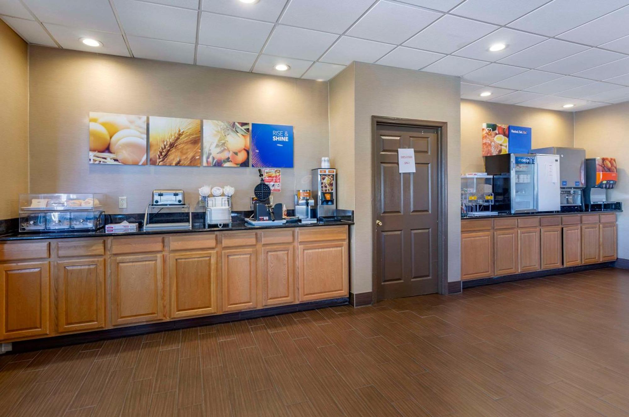 Comfort Inn & Suites Raphine - Lexington Near I-81 And I-64 Exteriör bild