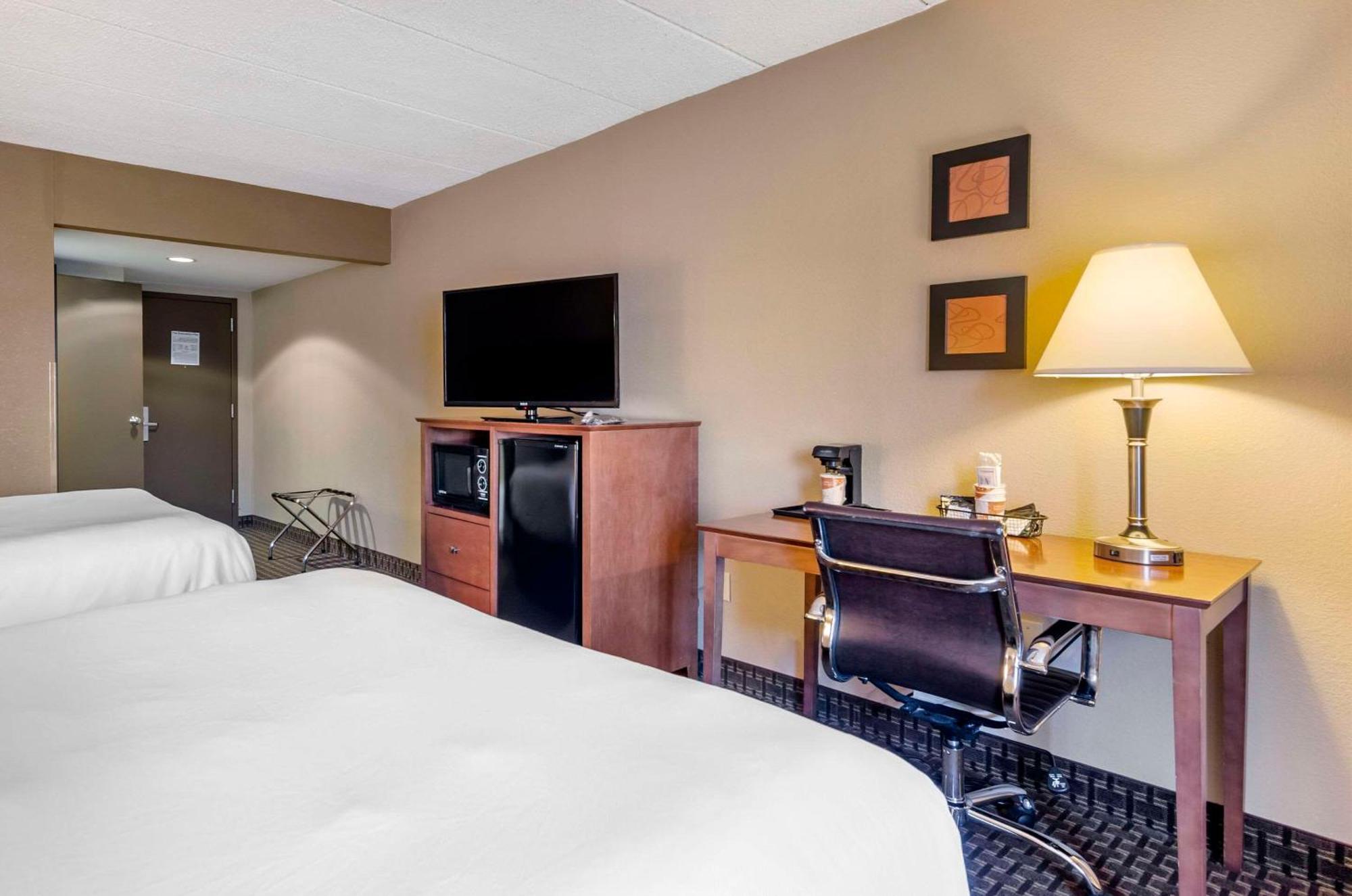 Comfort Inn & Suites Raphine - Lexington Near I-81 And I-64 Exteriör bild