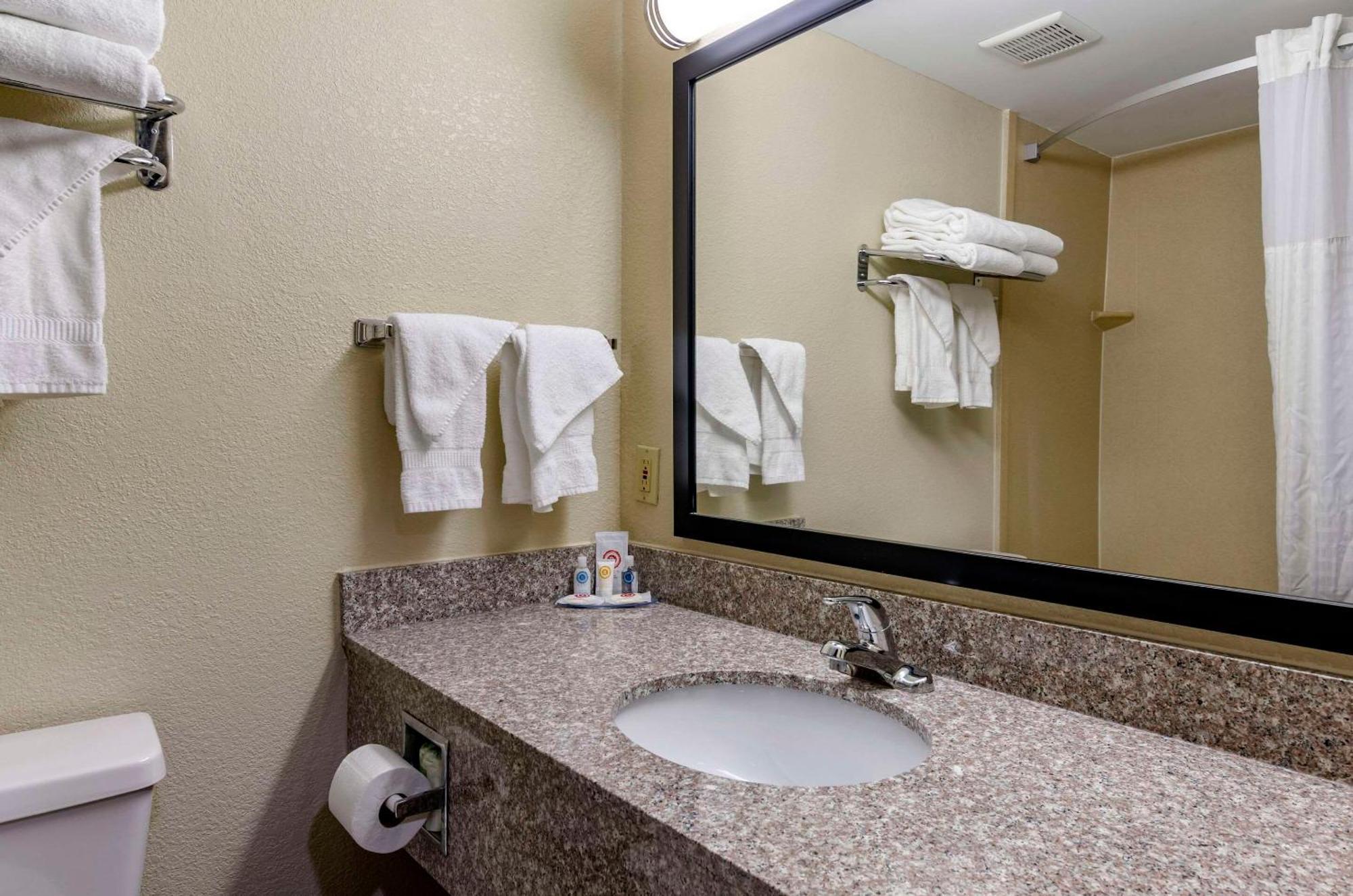 Comfort Inn & Suites Raphine - Lexington Near I-81 And I-64 Exteriör bild